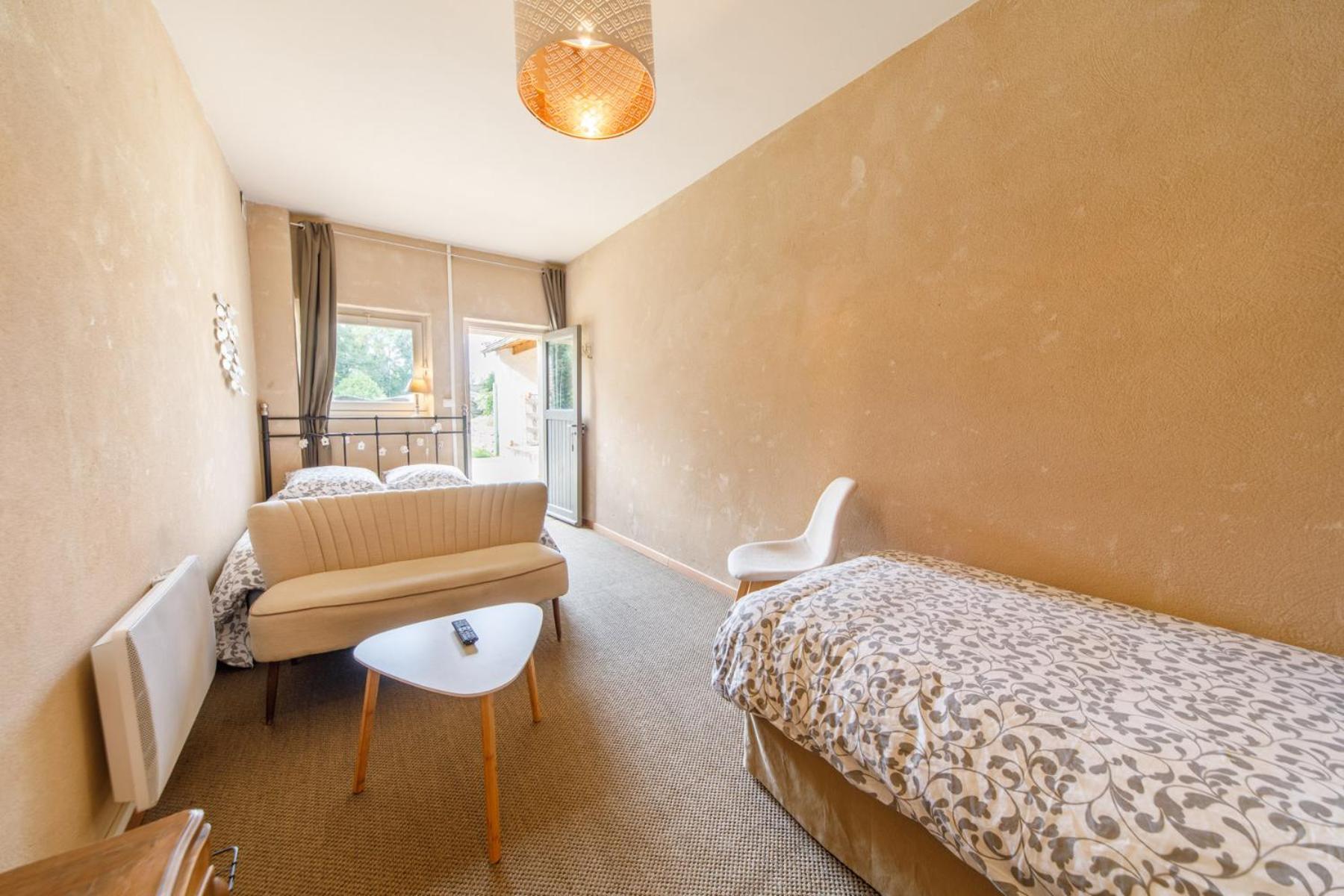 Chambres Et Maisons D'Hotes Du Prieure De La Bajasse - Le 1150 Vieille-Brioude ภายนอก รูปภาพ