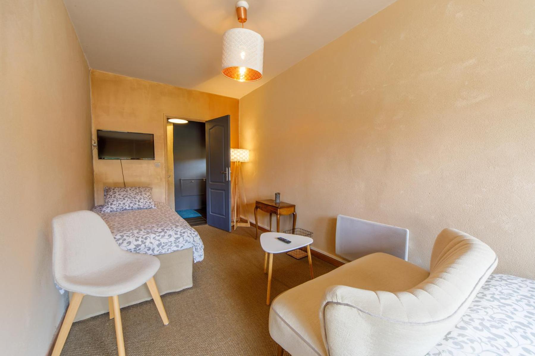 Chambres Et Maisons D'Hotes Du Prieure De La Bajasse - Le 1150 Vieille-Brioude ภายนอก รูปภาพ